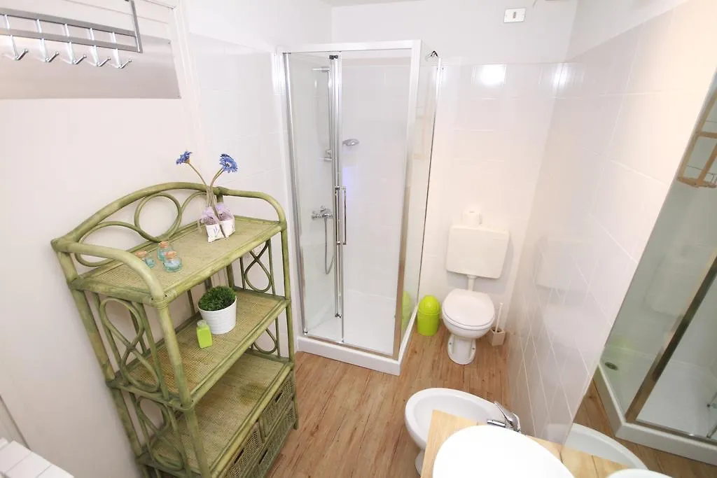 הוילה Cadegliano Viconago Loft Mirage בית נופש