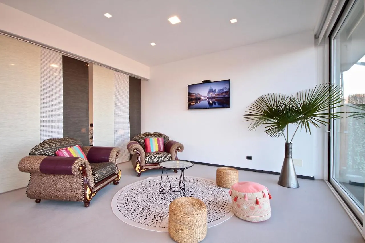 הוילה Cadegliano Viconago Loft Mirage בית נופש