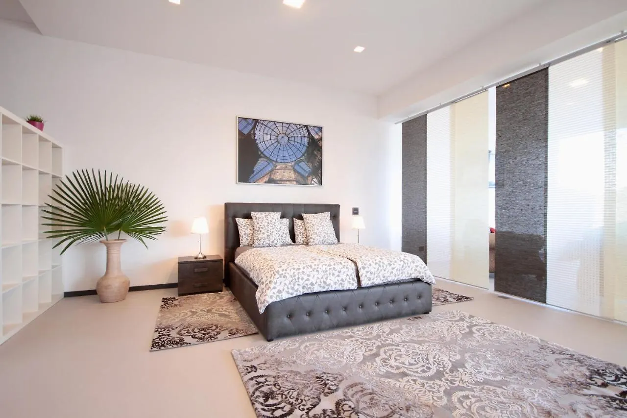 בית נופש הוילה Cadegliano Viconago Loft Mirage